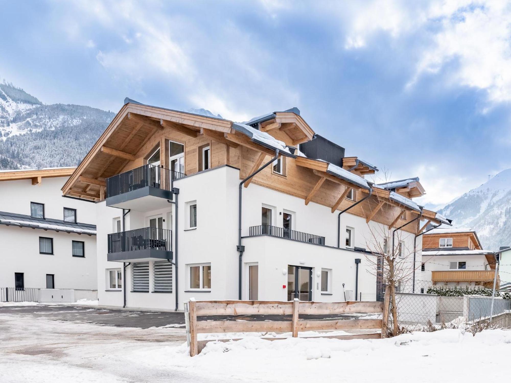 Falken Suites Top 7 Kaprun Exterior foto